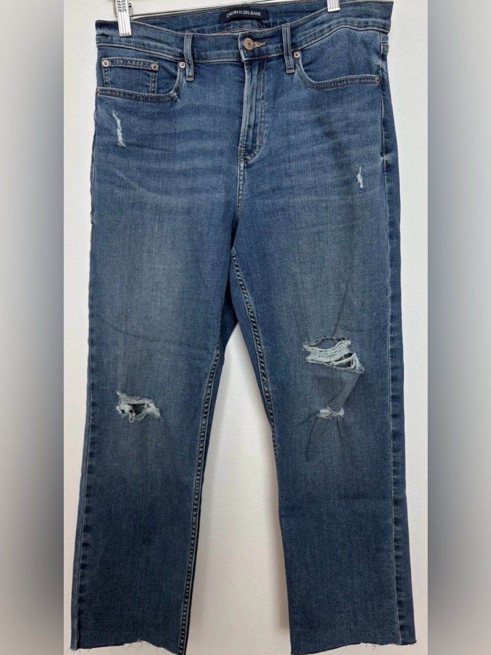 Calvin Klein Women’s Blue Distressed High Rise Straight Jeans Size 30 Sku# 16